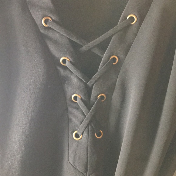 Black dress - Picture 4 of 5